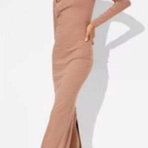 Women's Long Sleeve ButterBliss Maxi
Bodycon Dress - Wild Fable